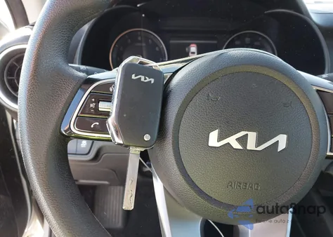 2024 Kia Forte Lxs z USA, uszkodzony, nr VIN 3KPF24AD7RE767734